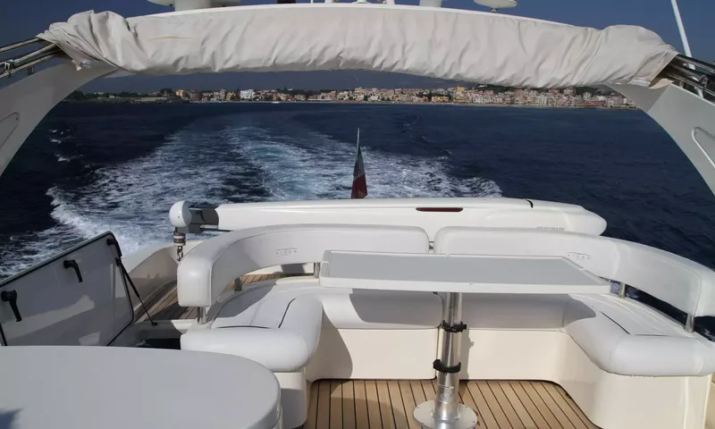 Cinzia image 15