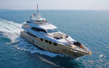 Marina Wonder by Gulf Craft – Private Motor Yacht Charter in Amalfi
