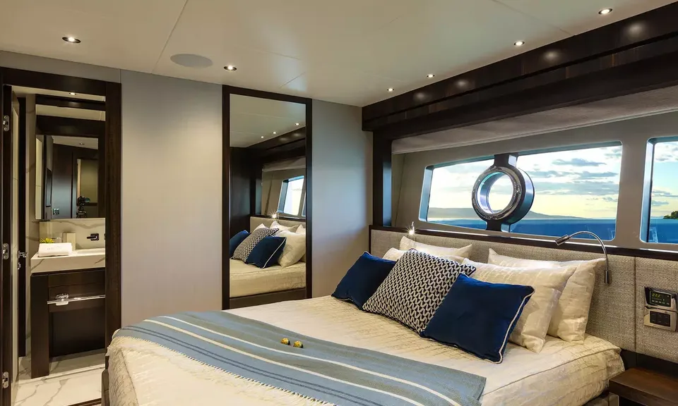 Mr. K Iriston, 2021 Sunseeker 95 Yacht, photo 15
