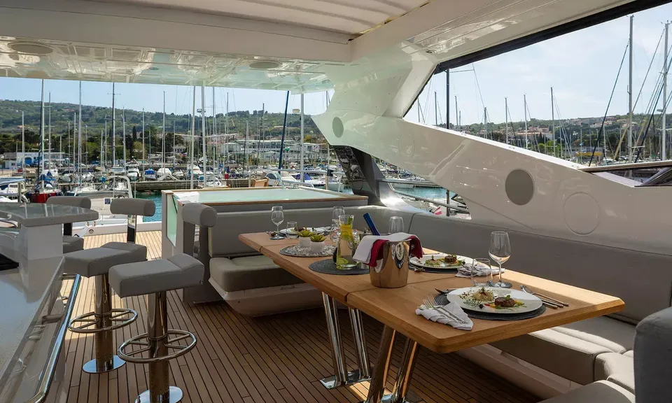 Mr. K Iriston, 2021 Sunseeker 95 Yacht, photo 21