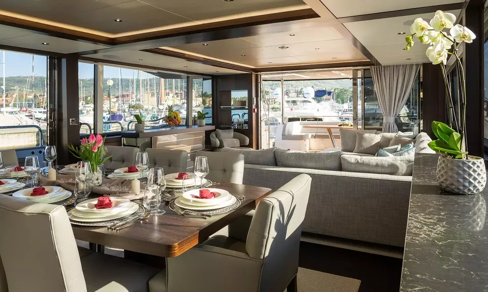 Mr. K Iriston, 2021 Sunseeker 95 Yacht, photo 6