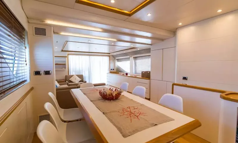 Riviera image 13