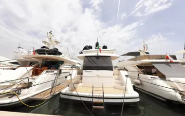 Serenity III by Sanlorenzo – Private Motor Yacht Charter in Amalfi