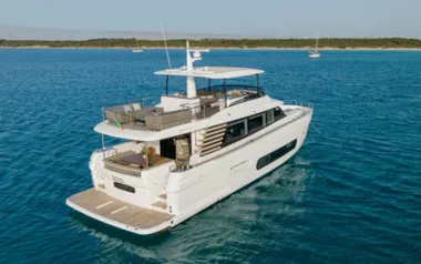 Soul von Azimut – privater Motoryacht Charter in Capri