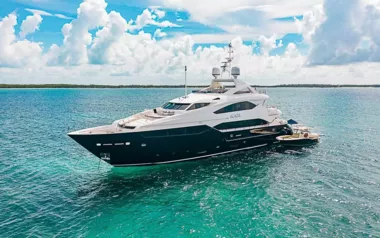Acacia by Sunseeker – Private Superyacht Charter in Harbour Island
