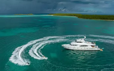 B Happy by Hargrave – Private Motor Yacht Charter in the Bahamas