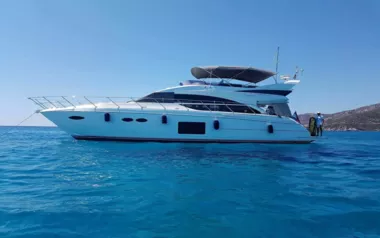 Babby Cool by Princess – Private Motor Yacht Charter in France