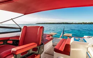 Get Lucky by Mazu – Private Power Boat Charter in France