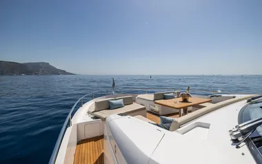 Mikel Angelo by Sunseeker – Private Motor Yacht Charter in France