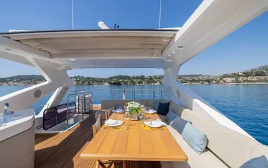 Mikel Angelo by Sunseeker – Private Motor Yacht Charter in France