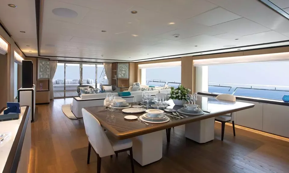 Olivia, 2023 Majesty Yachts Majesty 120, photo 10