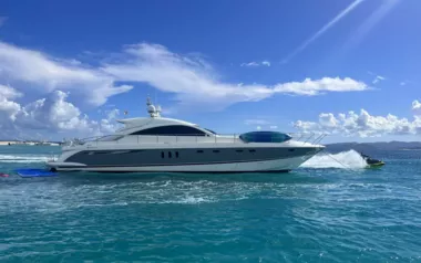 Dakiti by Fairline – Private Motor Yacht Charter in Puerto Rico