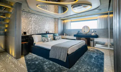 Pandion Pearl: Cabine grande com cama de casal, painel de parede estampado, penteadeira e janela larga