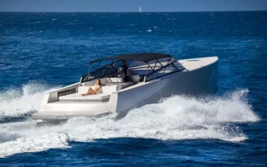 Moh by VanDutch – Private Motor Yacht Charter in St Barths