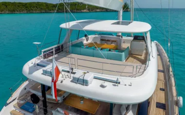Fantastic Too by Sunreef Yachts – Private Luxury Catamaran Charter in Panama City
