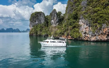 Siam Princess by King Yachts – Private Motor Yacht Charter in Phuket