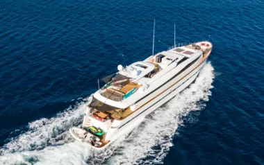 Axella by Crestitalia – Private Superyacht Charter in Greece