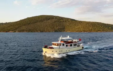 Dilnisin by Taka Yat – Private Motor Yacht Charter in Bodrum