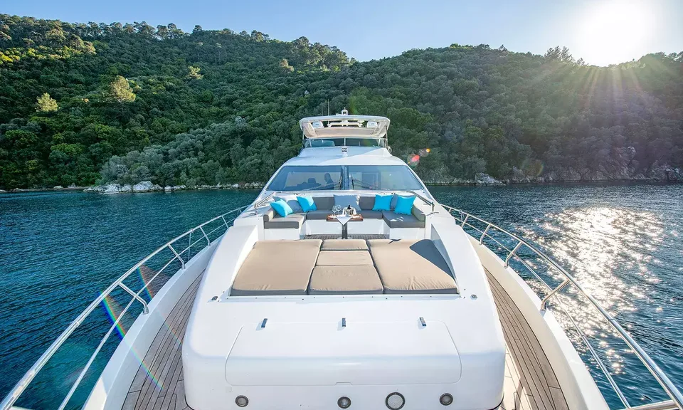 Hubo, 2015 Azimut, photo 15
