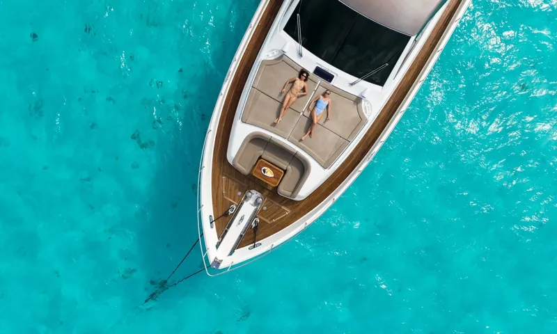 Ferretti image 5