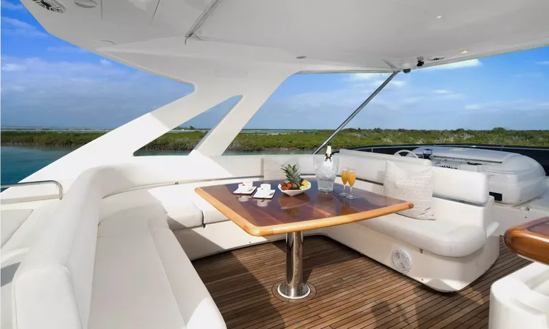 Ferretti image 8