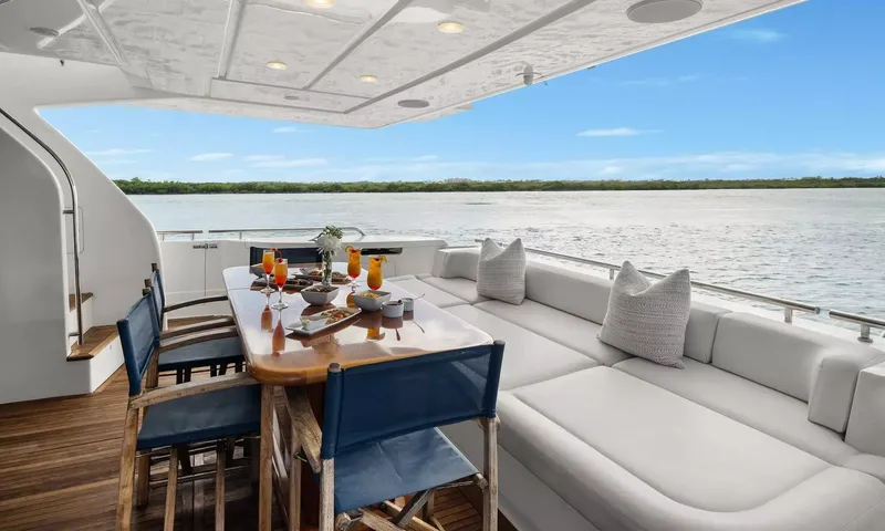 Ferretti image 9