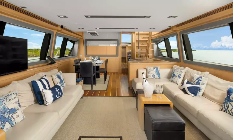 Ferretti image 11