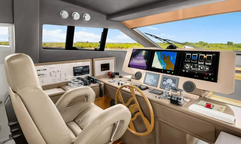 Ferretti image 14