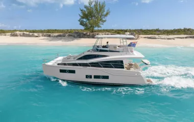 HH50 by HH Catamarans – Private Power Catamaran Charter in the Turks and Caicos