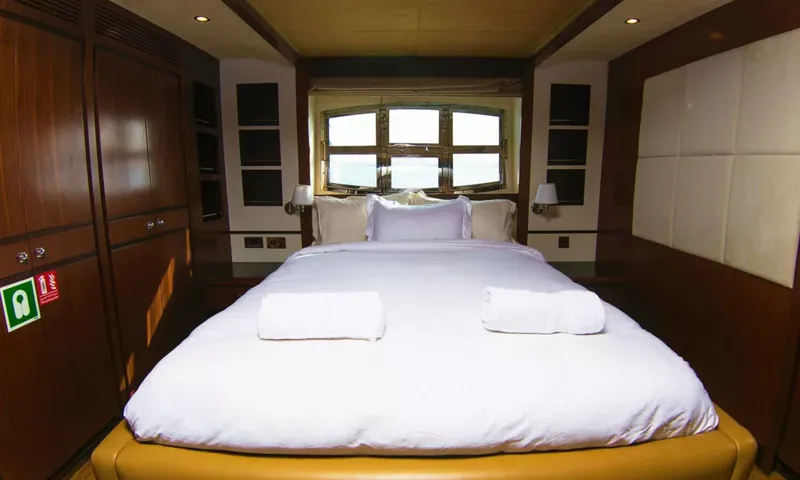Majesty 63 image 10