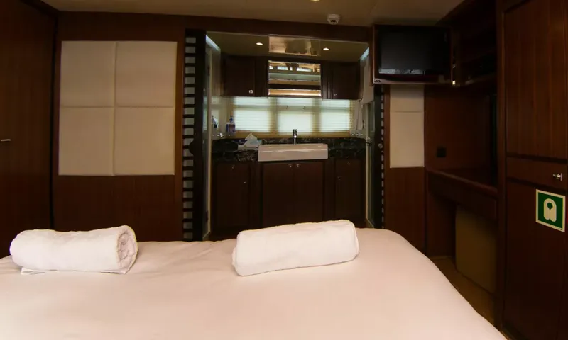 Majesty 63 image 12