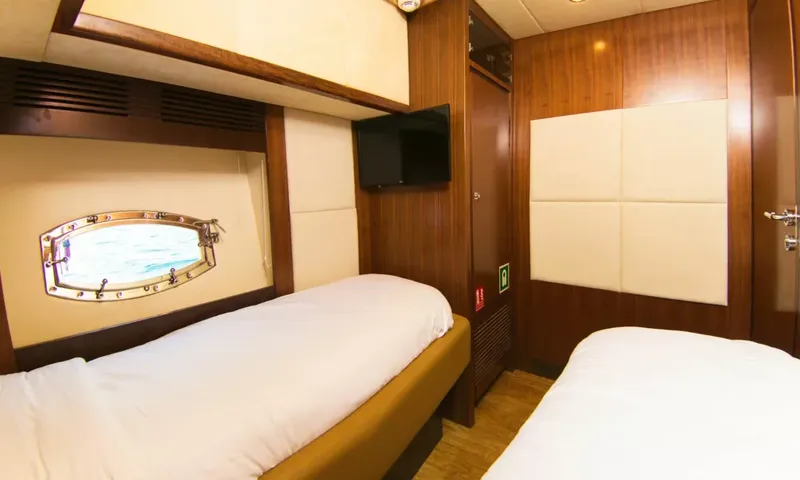 Majesty 63 image 14