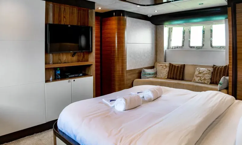 Majesty 77 image 11