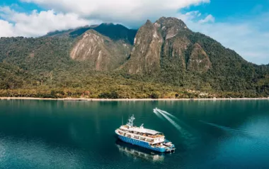 Kudanil Explorer by Teraoka Shipyard – Private Superyacht Charter in Komodo