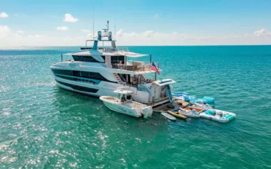 Freedom I by Horizon – Private Superyacht Charter in the Turks and Caicos