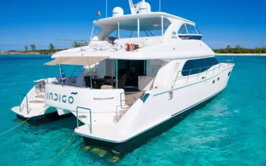 Indigo III by Horizon – Private Power Catamaran Charter in the Abacos