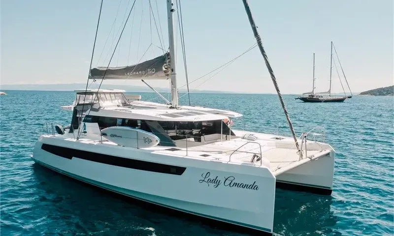 Lady Amanda I image 1