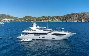 Noroader by Sunseeker – Private Superyacht Charter in Italy