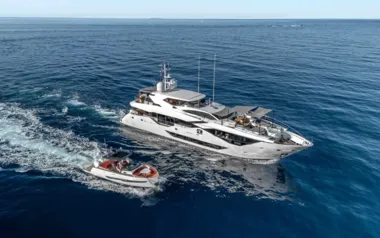 Noroader by Sunseeker, Private Superyacht Charter in Amalfi