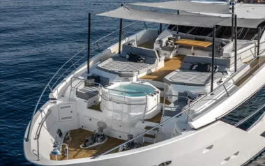 Noroader by Sunseeker, Private Superyacht Charter in Amalfi
