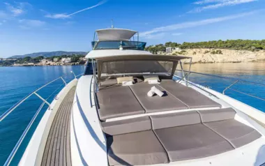 Blue M by Prestige Yachts – Private Motor Yacht Charter in Exuma