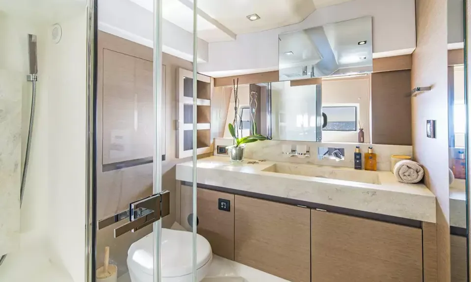 Blue M, 2016 Prestige Yachts 680 Fly, photo 9