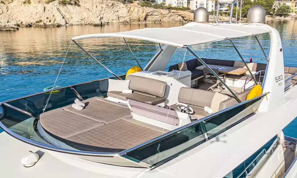 Blue M, 2016 Prestige Yachts 680 Fly, photo 3