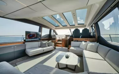 Hooked Her by Princess – Private Motor Yacht Charter in Male