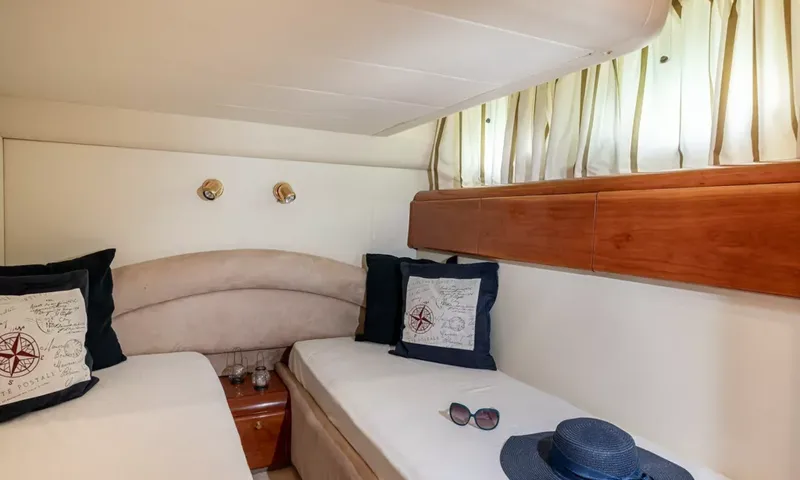 Annita image 8