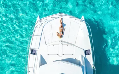 Zarp by Leopard Catamarans – Private Power Catamaran Charter in Belize