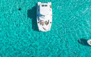 Zarp by Leopard Catamarans – Private Power Catamaran Charter in Belize