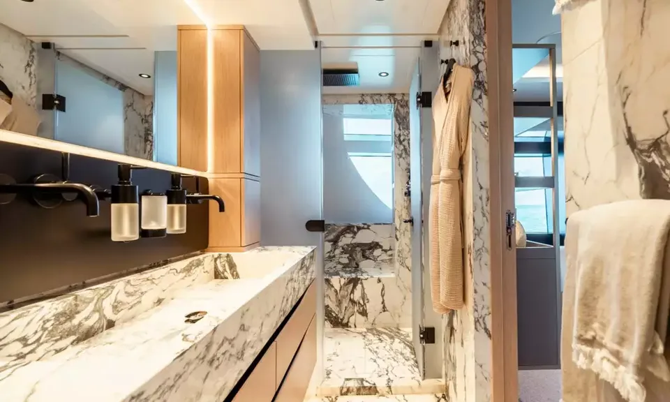 Vivace, 2021 Alpha Custom Yachts Spritz 102, photo 10