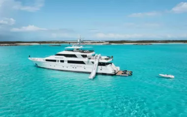 No Bad Ideas by Westport – Private Motor Yacht Charter in the Abacos