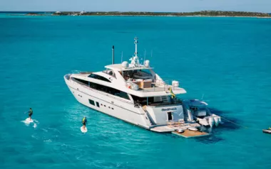 Beachfront II by Princess – Private Motor Yacht Charter in Harbour Island